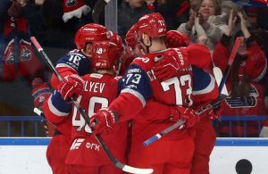 локомотив хк