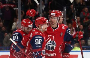 локомотив-хк