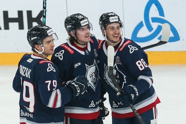 нефтехимик-хк