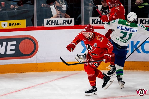 ХК Автомобилист