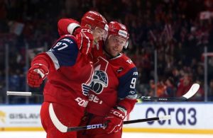 локомотив_хк