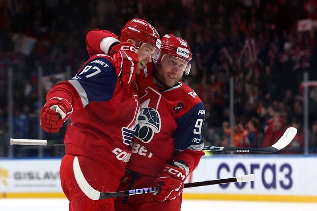 локомотив_хк