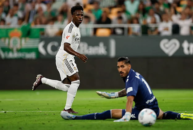 Жуниор Винисиус